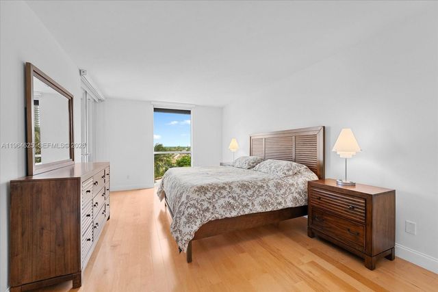 21055 Yacht Club Dr 802, Aventura, FL 33180