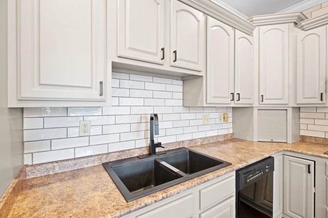564 FERN MEADOW CV, Cordova, TN 38018