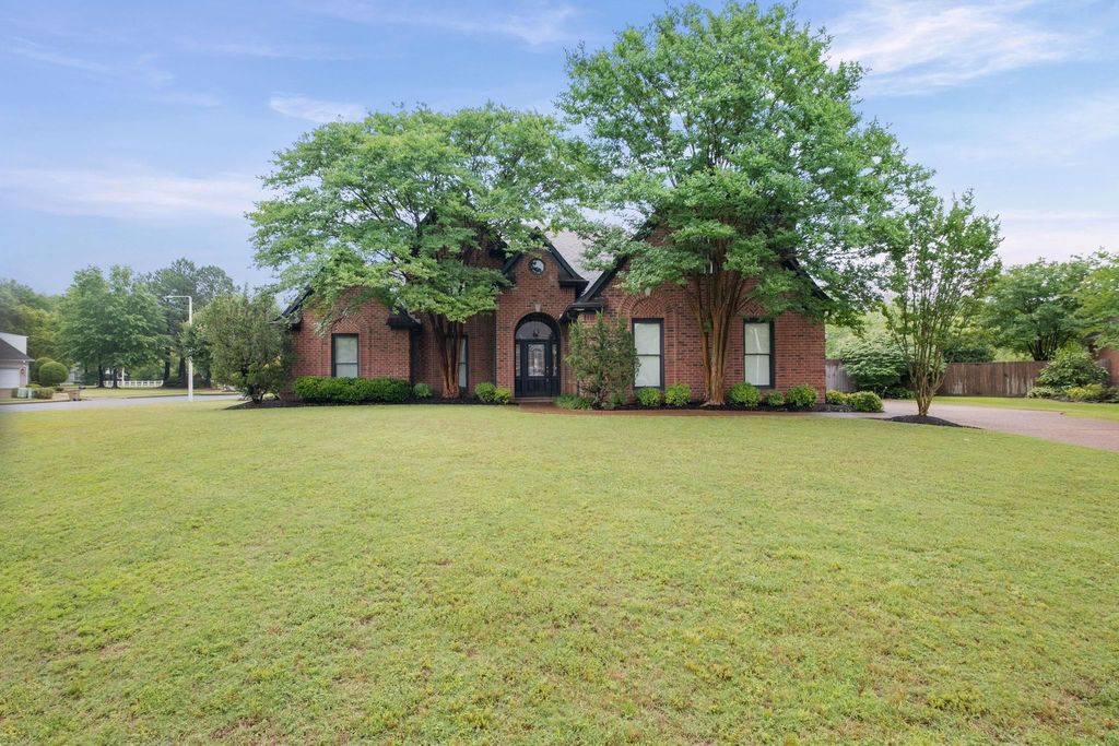 564 FERN MEADOW CV, Cordova, TN 38018