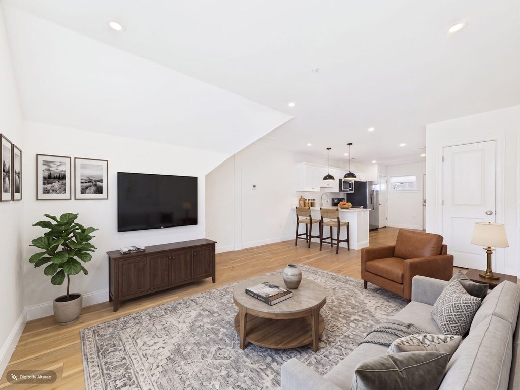 1 Pleasant Street 302, Cohasset, MA 02025