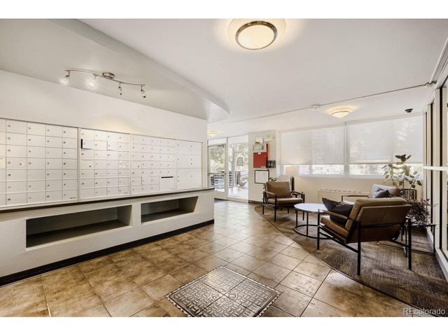 1196 N Grant St 305, Denver, CO 80203