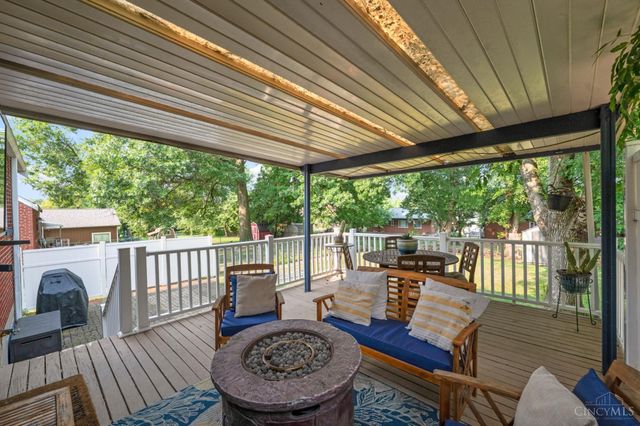 3689 Moonridge Drive, Green Twp, OH 45248