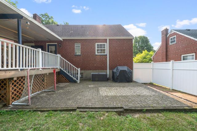 3689 Moonridge Drive, Green Twp, OH 45248