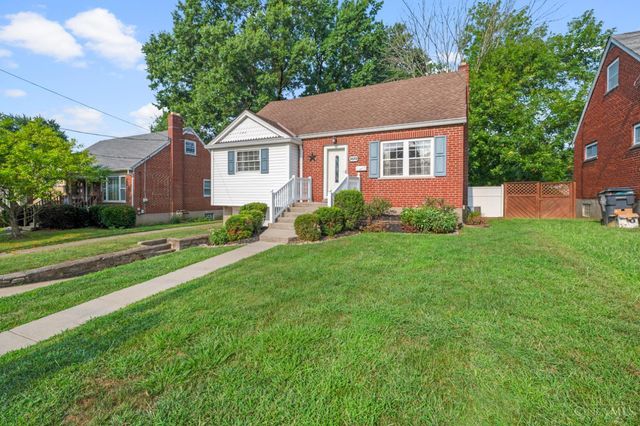 3689 Moonridge Drive, Green Twp, OH 45248