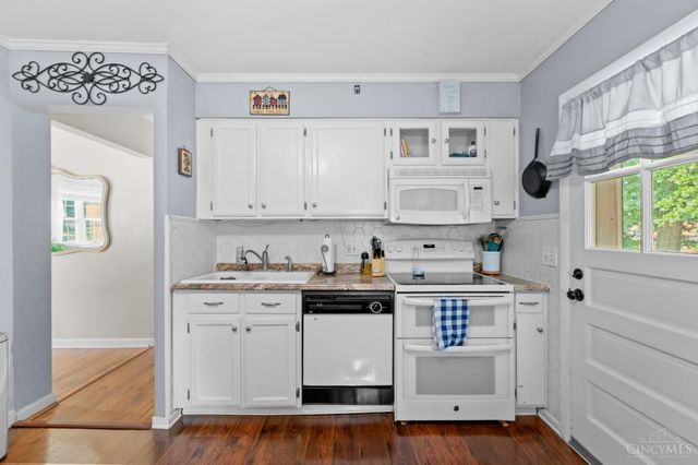 3689 Moonridge Drive, Green Twp, OH 45248