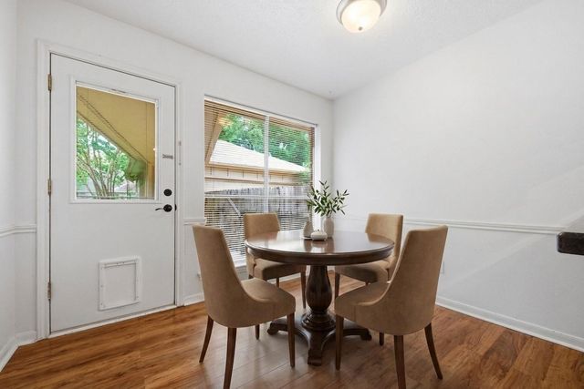 518 Rozelle Avenue, Sugar Land, TX 77498