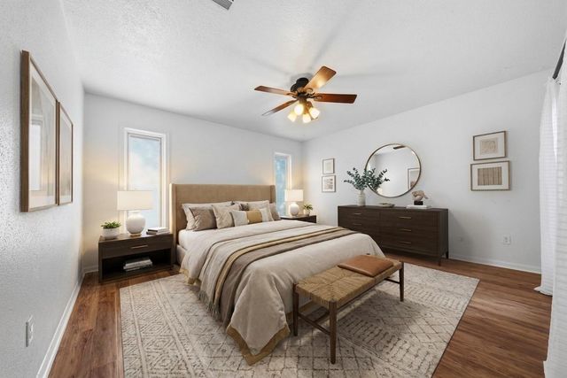 518 Rozelle Avenue, Sugar Land, TX 77498