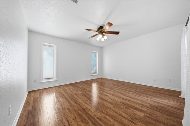518 Rozelle Avenue, Sugar Land, TX 77498