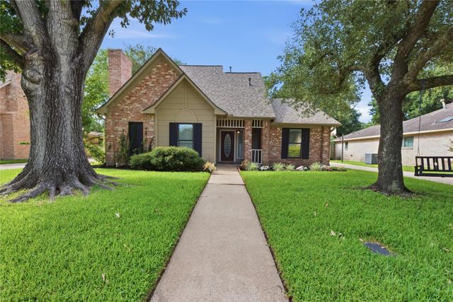 518 Rozelle Avenue, Sugar Land, TX 77498