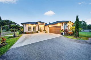2885 41st AVE NE, Naples, FL 34120