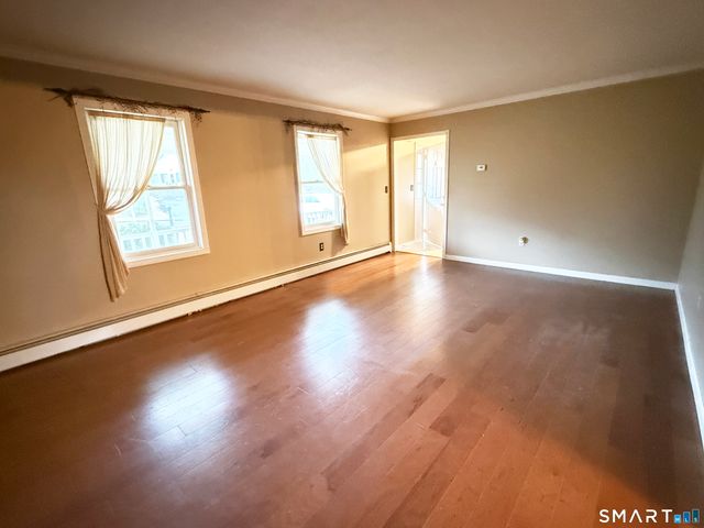 26 Geraldine Drive, Naugatuck, CT 06770