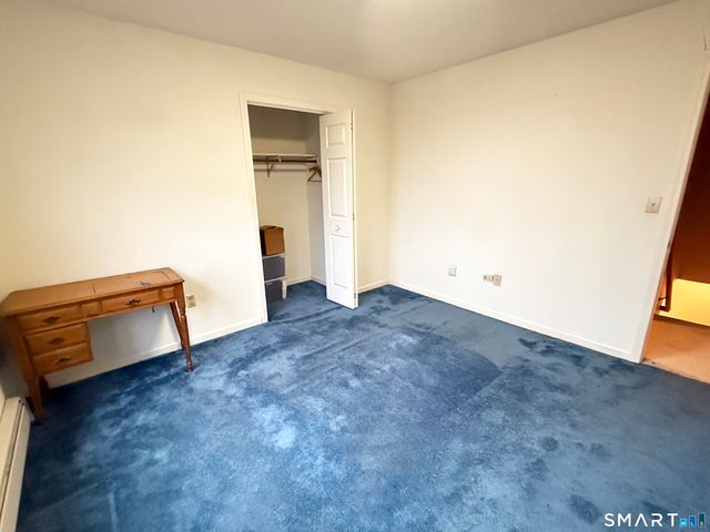 26 Geraldine Drive, Naugatuck, CT 06770