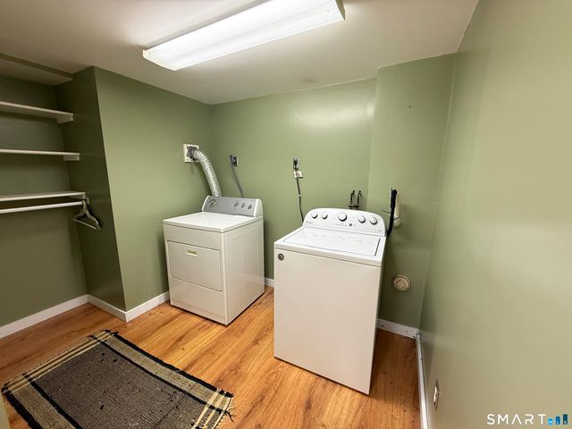 26 Geraldine Drive, Naugatuck, CT 06770