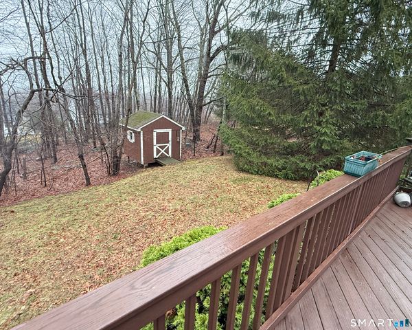 26 Geraldine Drive, Naugatuck, CT 06770