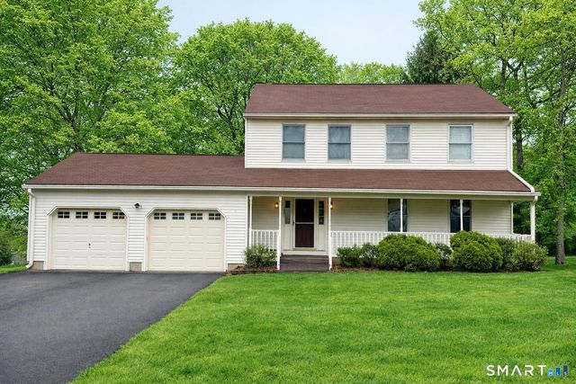 26 Geraldine Drive, Naugatuck, CT 06770