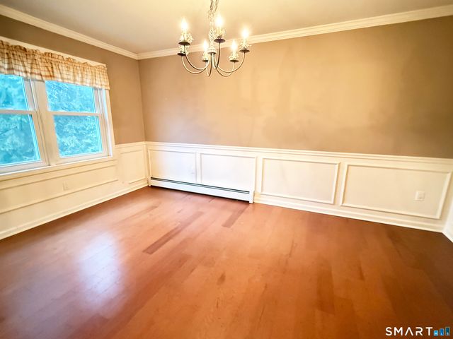 26 Geraldine Drive, Naugatuck, CT 06770