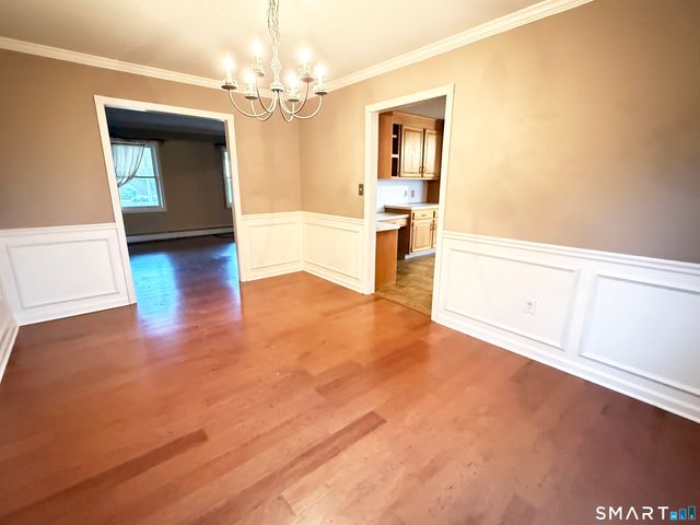 26 Geraldine Drive, Naugatuck, CT 06770