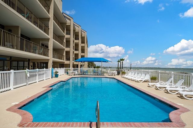 1021 S Water St. 312, Rockport, TX 78382