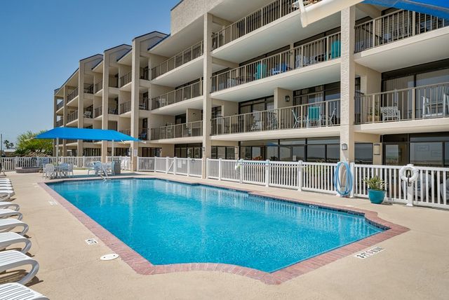 1021 S Water St. 312, Rockport, TX 78382