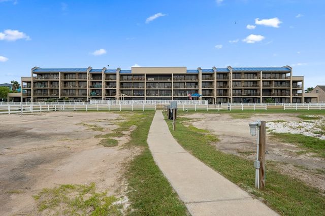 1021 S Water St. 312, Rockport, TX 78382