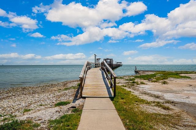 1021 S Water St. 312, Rockport, TX 78382