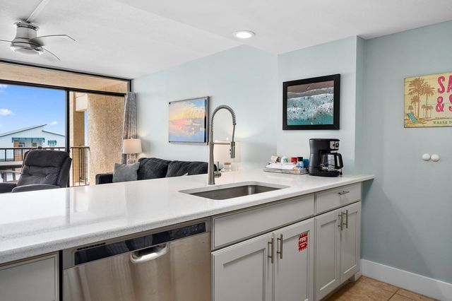 1021 S Water St. 312, Rockport, TX 78382