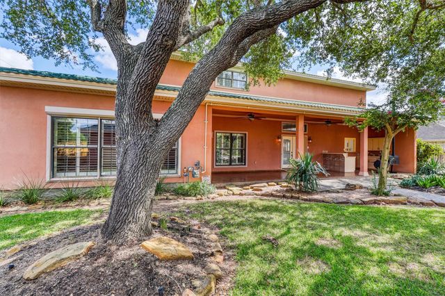 1802 Kelving Way Court, Wharton, TX 77488