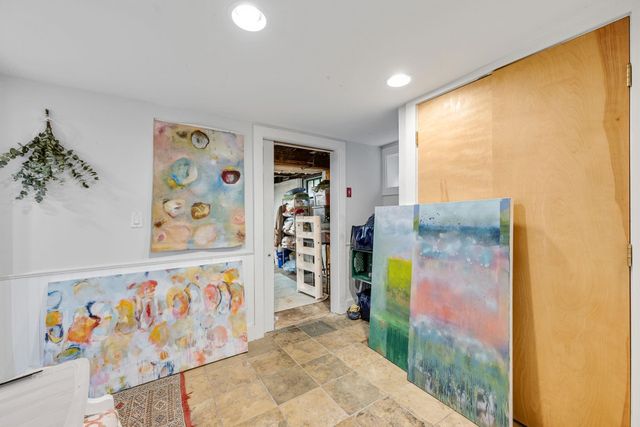 16 Ferguson Avenue, Burlington, VT 05401