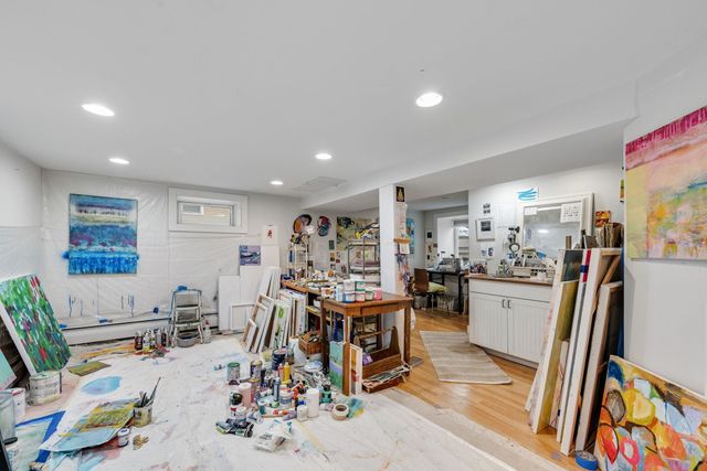 16 Ferguson Avenue, Burlington, VT 05401