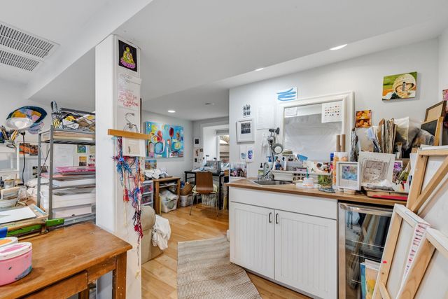 16 Ferguson Avenue, Burlington, VT 05401