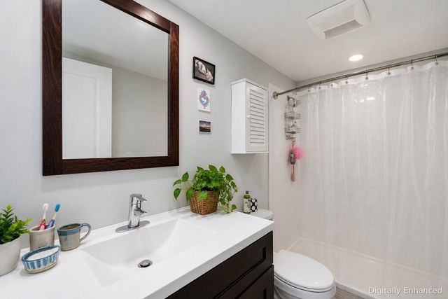 16 Ferguson Avenue, Burlington, VT 05401