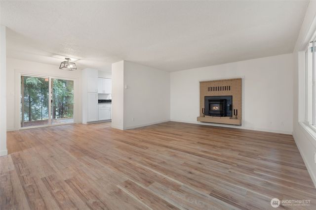 400 Ogden Road, Castle Rock, WA 98611