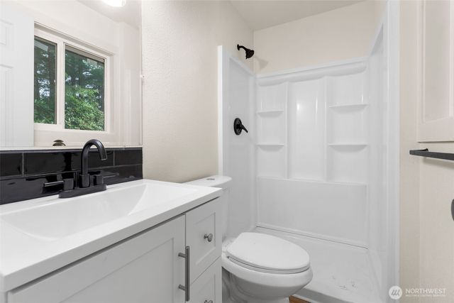 400 Ogden Road, Castle Rock, WA 98611