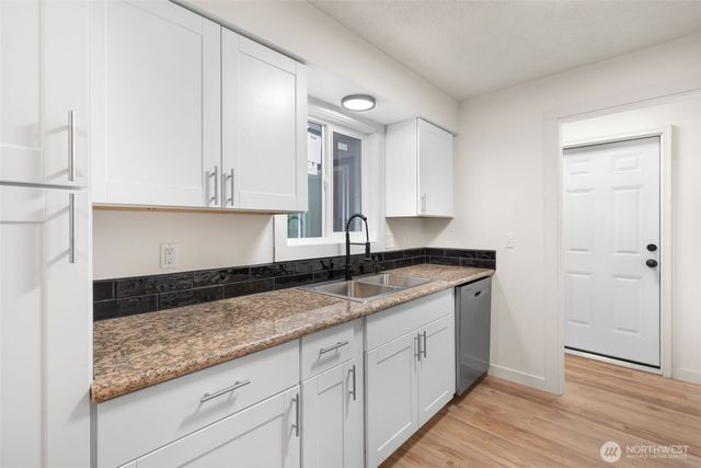 400 Ogden Road, Castle Rock, WA 98611