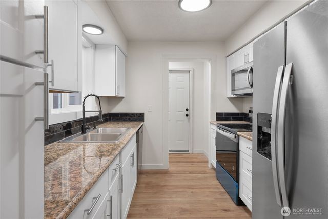 400 Ogden Road, Castle Rock, WA 98611