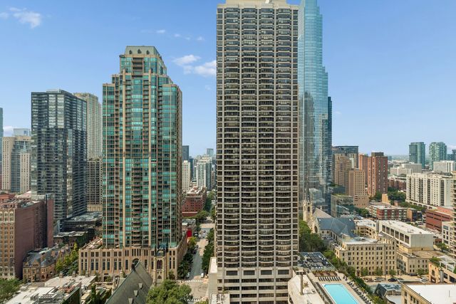 100 E Huron Street 1906, Chicago, IL 60611