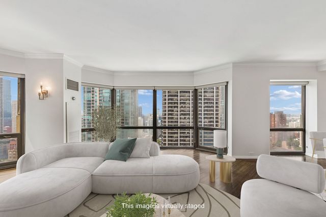 100 E Huron Street 1906, Chicago, IL 60611
