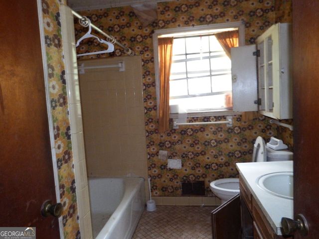 5122 Martindale Lane, Stone Mountain, GA 30088