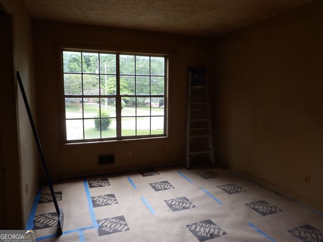 5122 Martindale Lane, Stone Mountain, GA 30088