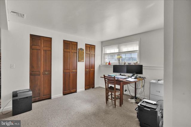 1818 STURBRIDGE DR, Lancaster, PA 17601