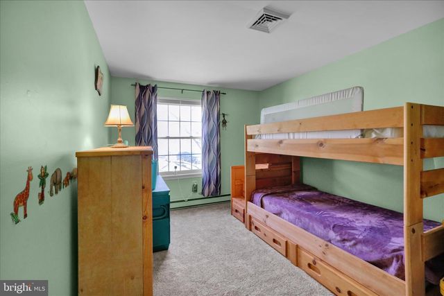 1818 STURBRIDGE DR, Lancaster, PA 17601