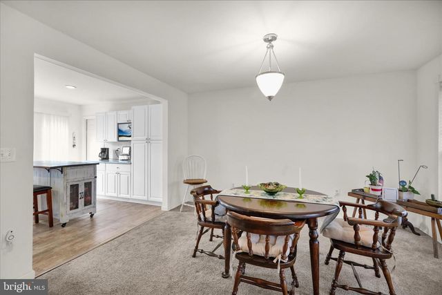 1818 STURBRIDGE DR, Lancaster, PA 17601