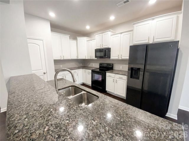 3605 Moorhen Drive, Charlotte, NC 28216