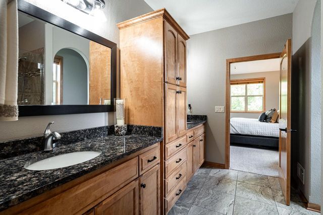 1201 Woodland Hills DRIVE, Waukesha, WI 53188
