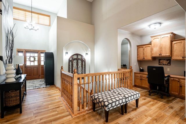 1201 Woodland Hills DRIVE, Waukesha, WI 53188