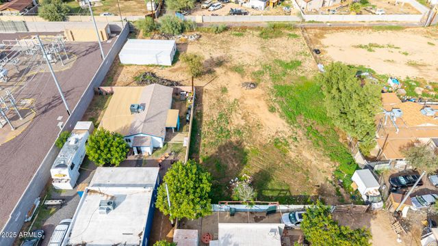 1724 W DESERT COVE Avenue -, Phoenix, AZ 85029