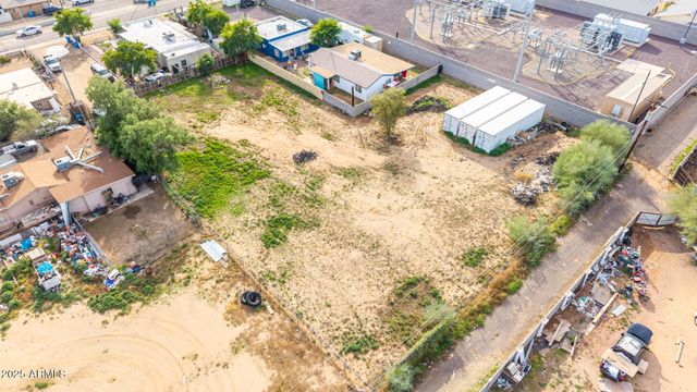 1724 W DESERT COVE Avenue -, Phoenix, AZ 85029