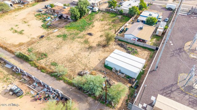 1724 W DESERT COVE Avenue -, Phoenix, AZ 85029