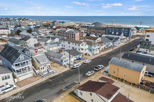 52 Kearney Avenue 5 Family, Seaside Heights, NJ 08751