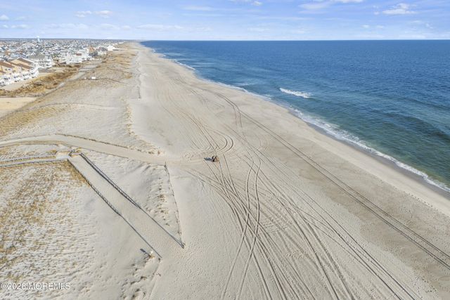 52 Kearney Avenue 5 Family, Seaside Heights, NJ 08751